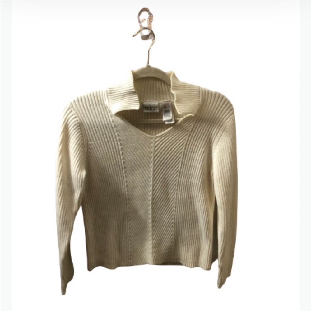 Villager cream colored sweater Size L